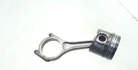 Jaguar S-Type Piston with connecting rod H268X