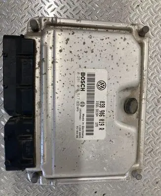 Skoda Octavia Mk1 (1U) Engine control unit/module 038906019R