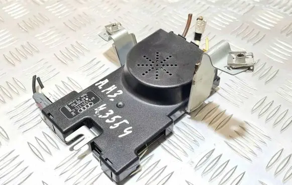 Audi A3 S3 A3 Sportback 8P Aerial antenna filter 7617310103 8P4035225D