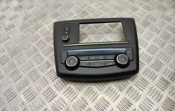 Renault Kadjar Climate control unit 275102210R 681043286R