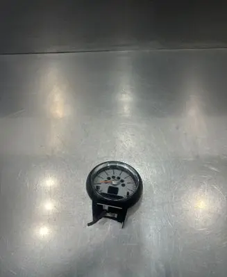 Mini One - Cooper Clubman R55 Speedometer (instrument cluster) 9160223 BM0505522 RG25206200