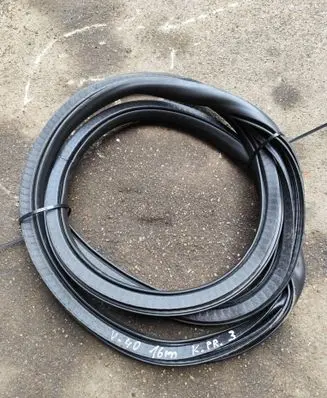 Volvo V40 Front door rubber seal 