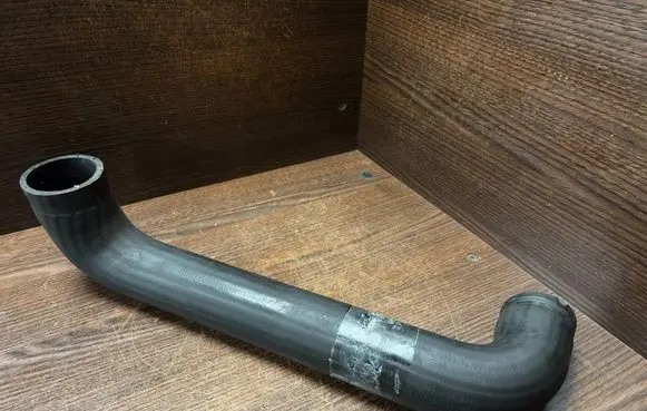 Iveco Daily 3rd gen Intercooler hose/pipe 504003918