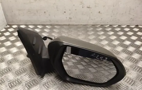 Toyota Yaris XP210 Front door electric wing mirror E8049749