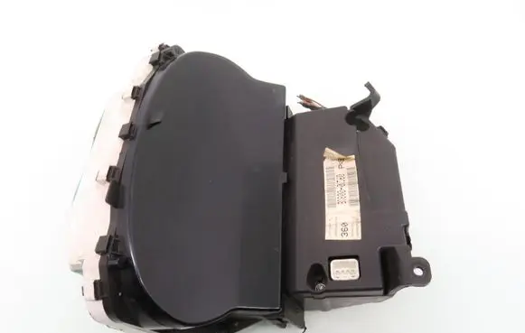 Toyota Yaris Speedometer (instrument cluster) 838000D360