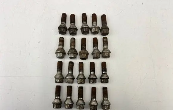 Volvo V70 Nuts/bolts