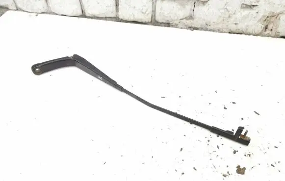 Volkswagen Golf Plus Front wiper blade arm 5M0955410A
