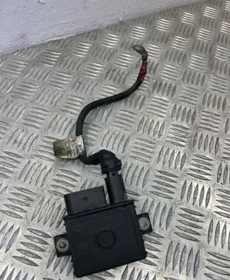 BMW 3 E90 E91 Glow plug pre-heat relay 779800003 0004136799 0522120102