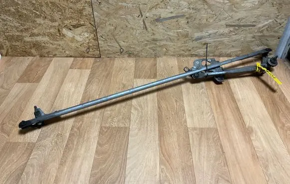 Mercedes-Benz A W168 Front wiper linkage A1688240405