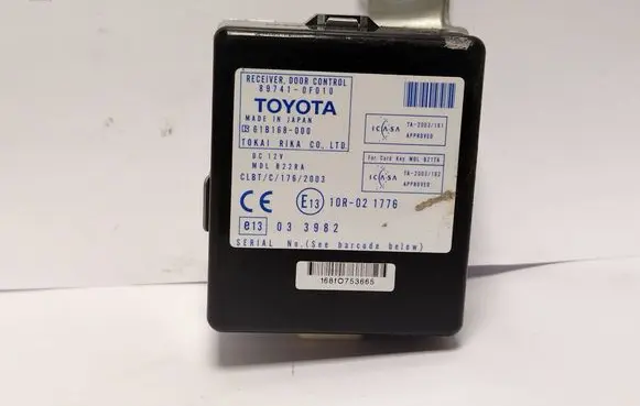 Toyota Corolla Verso AR10 Door control unit/module 897410F010 61B168000 10R021776
