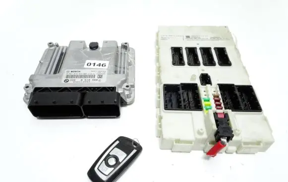 BMW 3 F30 F35 F31 Engine control unit/module ECU 8518568 9286110 030410594