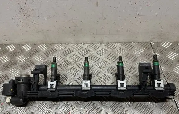 Ford Focus Fuel injectors set 7321Q00028 98MFBC
