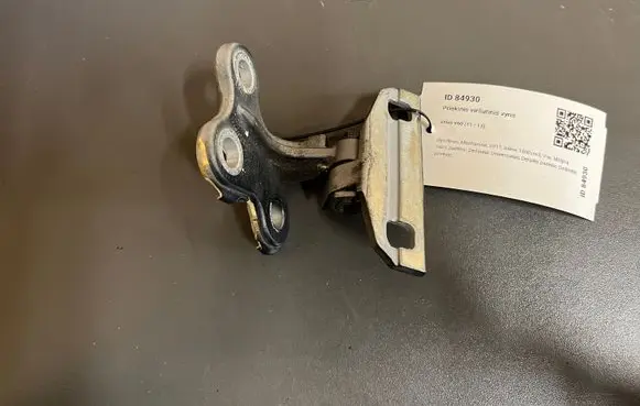 Front door upper hinge