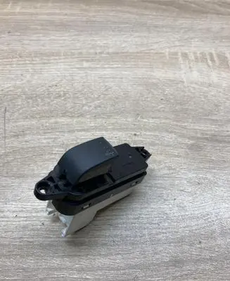Mazda 6 Electric window control switch GP9F66380 7130T1