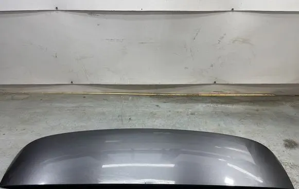 Tailgate/trunk spoiler