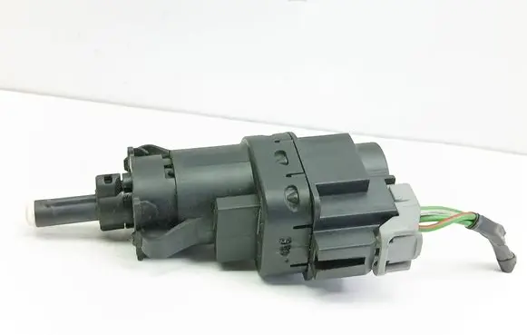 Brake pedal sensor switch