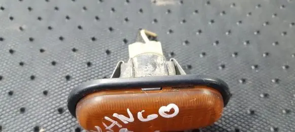 Renault Kangoo I Front fender indicator light