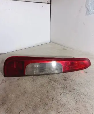 Ford C-MAX I Rear/tail lights 3M5113N411AA