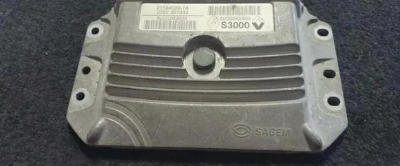 Renault Megane II Engine control unit/module 215840297A 8200283924