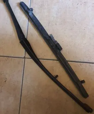 BMW 5 E39 Front wiper blade arm 102076 102079