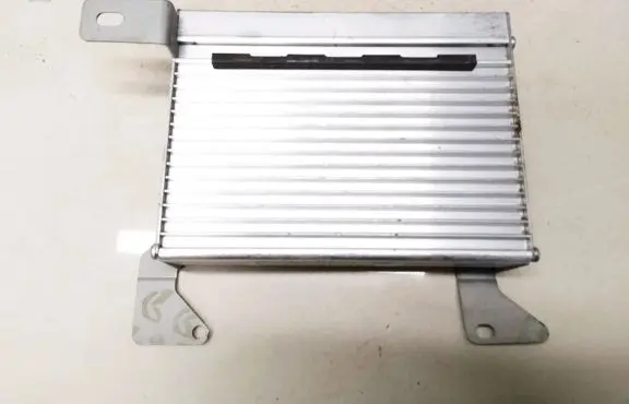 Chrysler Sebring (FJ - JX) Sound amplifier p04760897ad