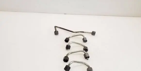 Peugeot 508 Fuel injector supply line/pipe 