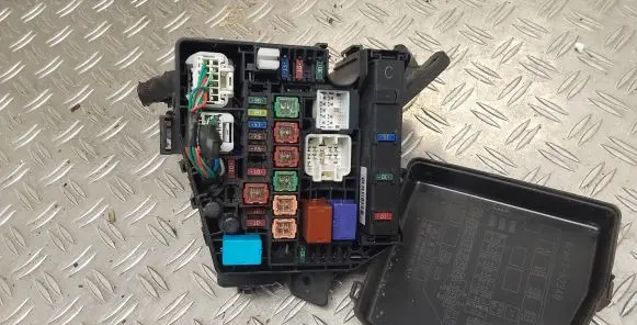 Toyota Yaris Fuse box set