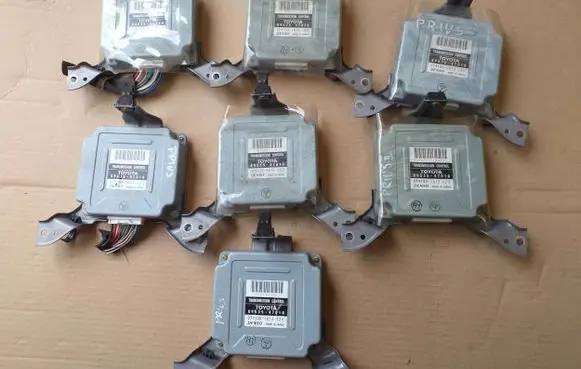 Toyota Prius (XW20) Torque split ecu control unit/module 89535-47010