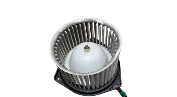 Suzuki Grand Vitara II Heater fan/blower