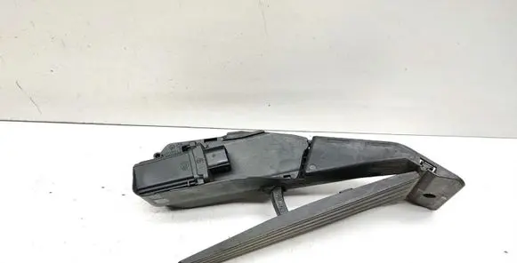 BMW X1 E84 Accelerator throttle pedal 6793742 35426793742