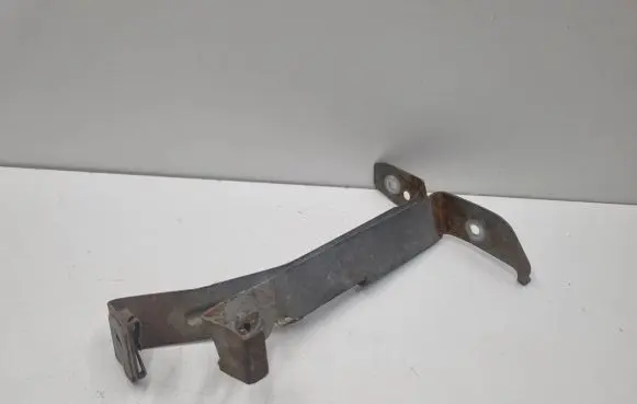 Mercedes-Benz CLS C218 X218 Front bumper mounting bracket A2045241340 2045241340