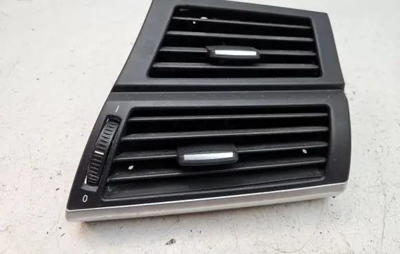BMW 5 F10 F11 Dashboard side air vent grill/cover trim 7161804