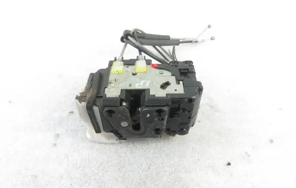Hyundai i20 (PB PBT) Front door lock 