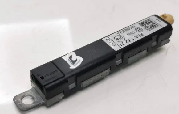 Volkswagen Cross Polo Aerial antenna amplifier 5K0035552A REA15221