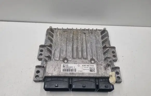 Mercedes-Benz A W176 Engine control unit/module A6079001800 6079001800
