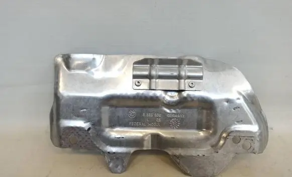 BMW 1 F40 Heat shield in engine bay 8585806 11658585806