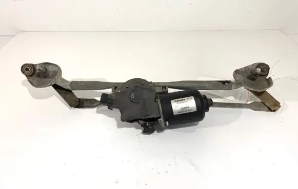 Toyota Corolla E120 E130 Front wiper linkage and motor 85110-0F020