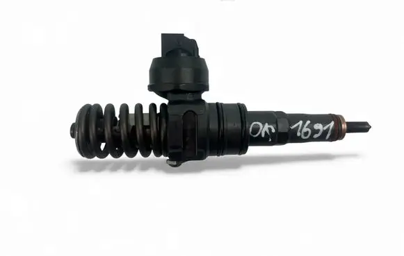 Volkswagen Caddy Fuel injector 038130073BN