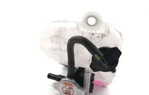Coolant expansion tank/reservoir