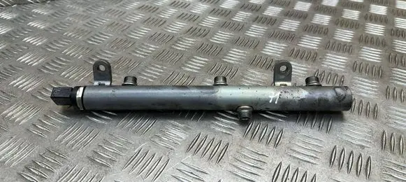 Mercedes-Benz E C207 W207 Fuel main line pipe A6420703095