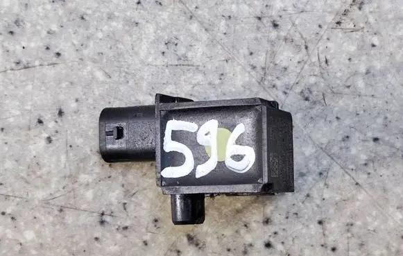 Volkswagen Golf VII Airbag deployment crash/impact sensor 5Q0959651B29 5Q0959651B
