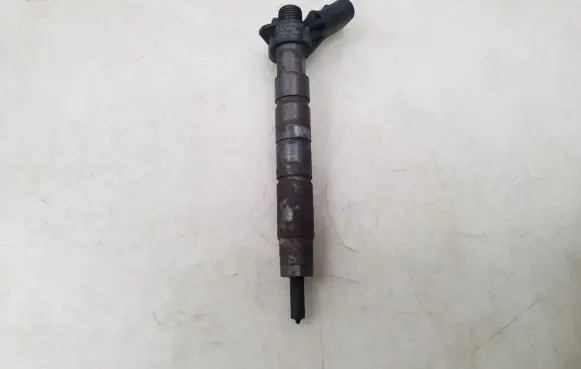 Mercedes-Benz E W213 Fuel injector A6540700187