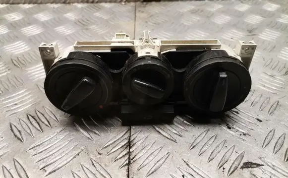 Volkswagen Polo III 6N 6N2 6NF Climate control unit 1j0819045f