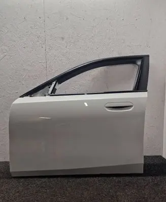 BMW i5 G60 Front door