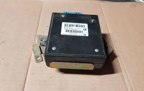 BMW 5 E39 Voice control module 6903886
