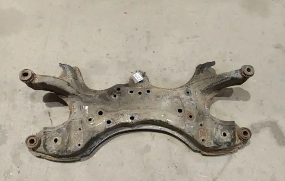 Toyota Avensis T250 Front subframe 