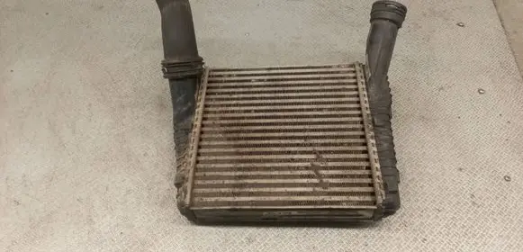 Audi Q7 4L Intercooler radiator 7L6145804