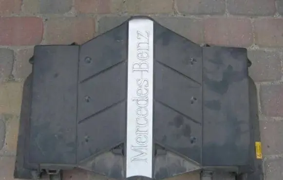 Mercedes-Benz S W220 Engine cover (trim)