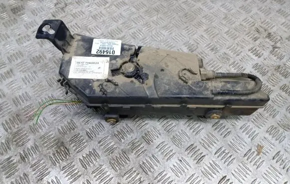 Peugeot 5008 AdBlue liquid reservoir 