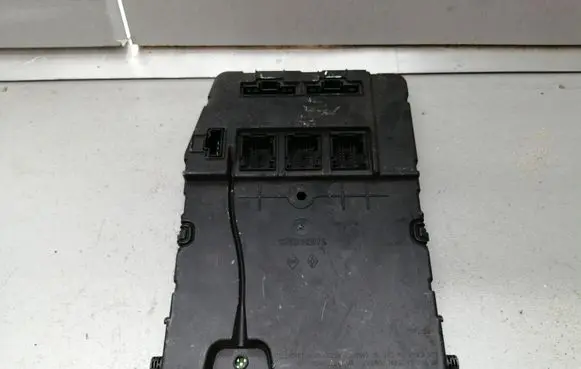 Renault Scenic II - Grand scenic II Comfort/convenience module 8200306435